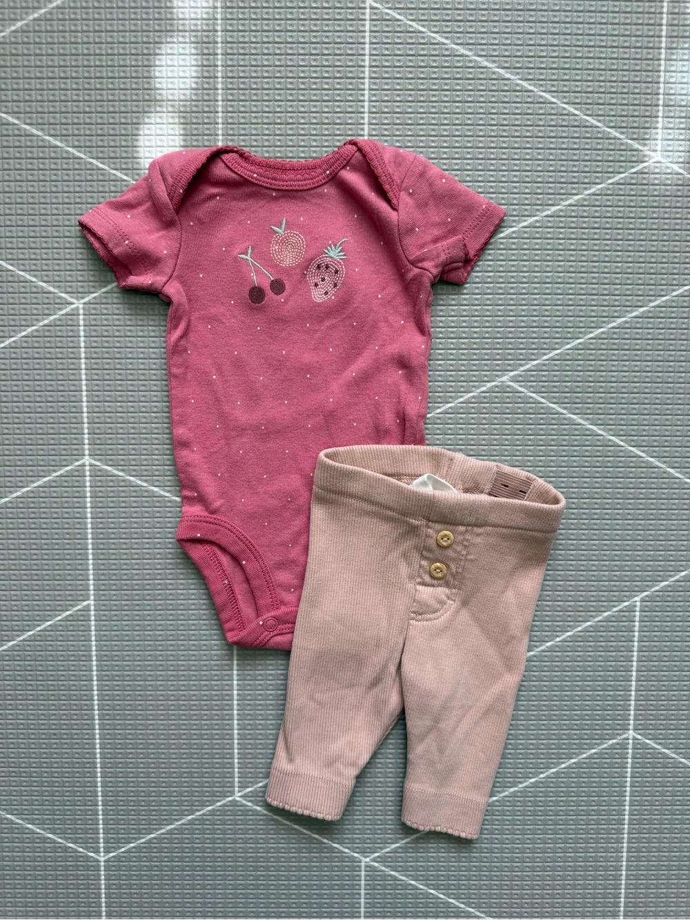 H&M|Baby Girl Pink Berry Bodysuit + Blush Ribbed Leggings Set•••Organic,NB size